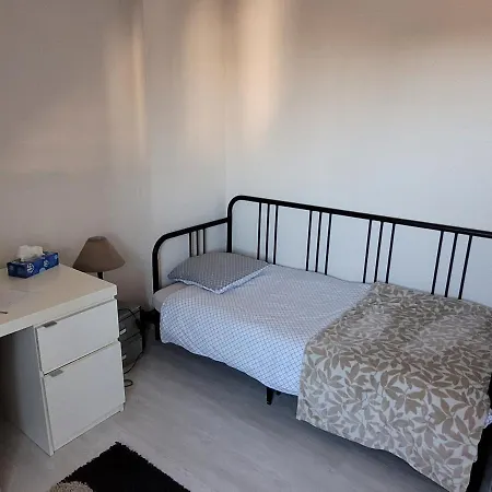 Δωμάτια σε οικογενειακή κατοικία Chez Aurelie *